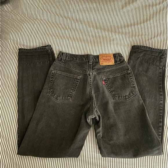 Levi’s 550 31x34 - Picture 2 of 7
